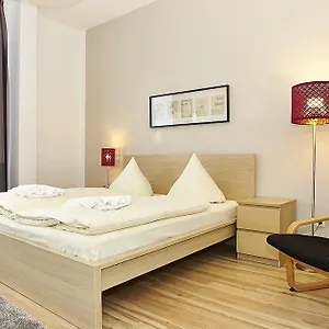 Bearlincity - Center West Apartament