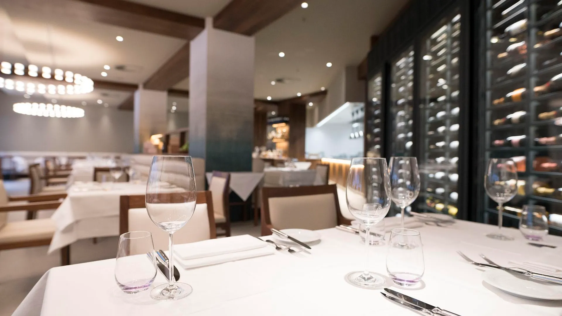 Hotel Estrel Berlin 4*,